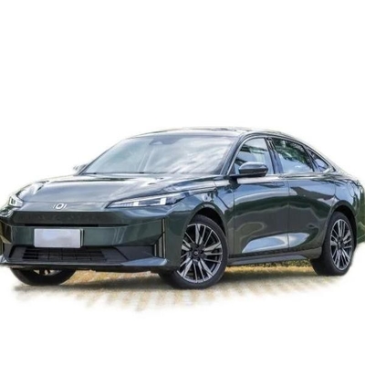 Sedan Chang prime een Qiyuan A05 Chinese elektrische auto met 6.8s 0-100 Km/H versnelling