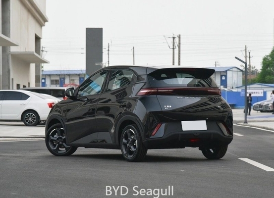 330kw maximale batterijcapaciteit Byd Seagull EV auto in zwart en wit met 405km bereik