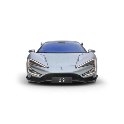 s BYD U9 Pure Electric Supercar met maximale snelheid 300km/h en Multi-Link achtervering