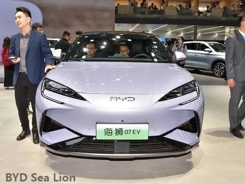 550 km 610 km 4WD 71,8 Kwh Zuivere elektrische auto Byd Sea Lion 07EV Volwassen energievoertuig met 1