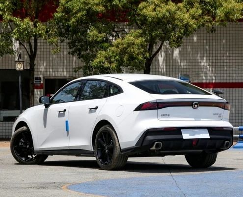 Zwarte Chang prime een Uni-V Gebruikte auto Benzine auto Mini auto Micro SUV Benzine sedan auto's