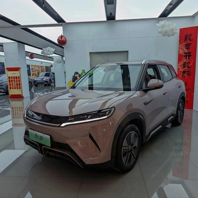 2024 BYD Yuan 5 deuren 5 zitplaatsen SUV elektrisch voertuig met 401 km bereik Leader versie