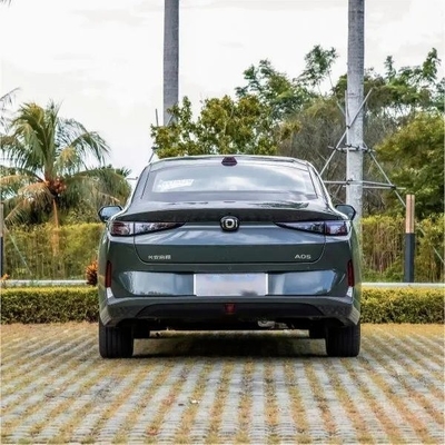 Chang heeft een Qiyuan A05 elektrisch stuursysteem betaalbare ultra lange afstand auto