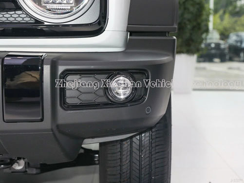 2024 Yk Motors Tank Direct Supply Compacte SUV met 5 zitplaatsen en mechanisch remsysteem
