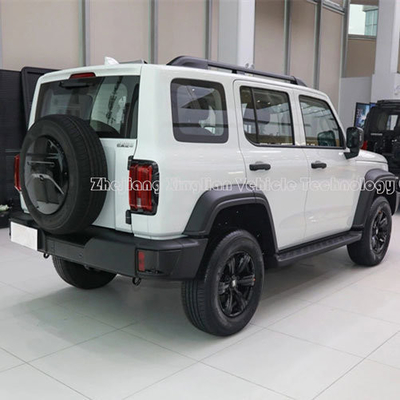 Tank 300 Auto Chinese 8 Speed 227HP 5 zitplaatsen Benzine SUV met mechanisch remsysteem