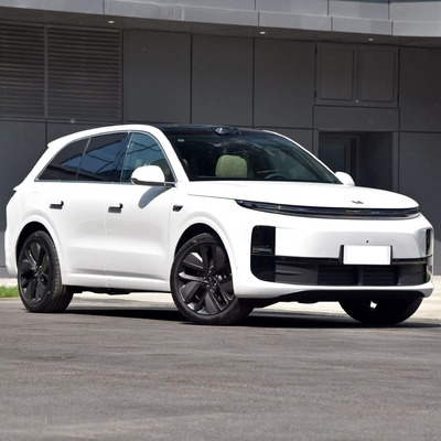 2024 Hybrid Lixiang Li L6 Electric Luxe SUV met automatische versnellingsbak en modern design