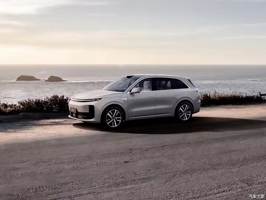 2024 Lixiang L6 Family Car Luxe Electric SUV 5 zitplaatsen Hybrid Energy Pre Sale Vierwieler