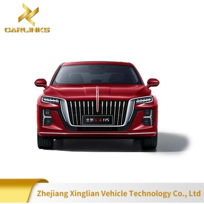 Chinese luxe merken Hongqi H5 MID-Size 5 zitplaatsen Sedan brandstofvoertuig Links in 2024