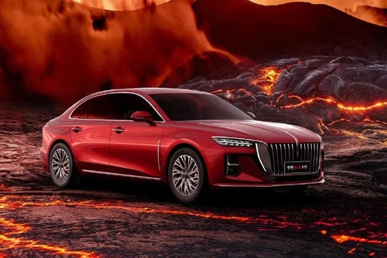 50-80L brandstoftankcapaciteit Hongqi H5 FWD 1.5t 169HP 5-zits MID-Size Sedan brandstofvoertuig