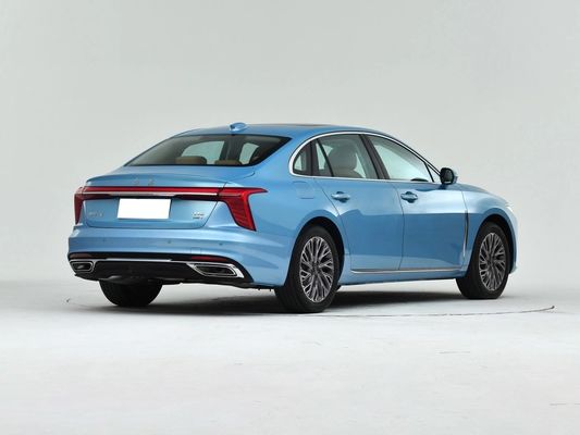 2024 Hongqi H5 Black Gas Model Gebruikte auto's 4 deuren met 5 zitplaatsen 1.6-2.0L