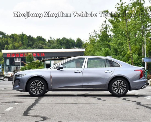 2023 Hongqi H5 Chinese Midsize Car 2.0t 224HP L4 met Design en Automatic Gearbox