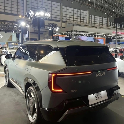 KIA EV5 100% zuivere elektrische auto 5 deuren 5 zitplaatsen SUV ingevoerde voertuigen 218 pk
