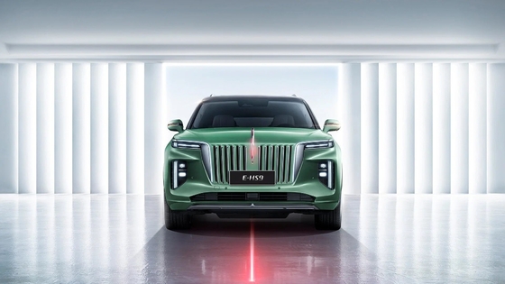 - Made Hongqi H9 2.0t 3.0t Luxe auto met elektromagnetisch remsysteem en benzine