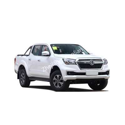 Nr. 1 Dongfeng Rich6 4*4 pick-up truck met offroad banden en automatische transmissie