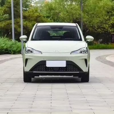 Neta Nezha Aya Energy SUV 501-800W Power 318km/401km Long Range en 2420mm wielbasis