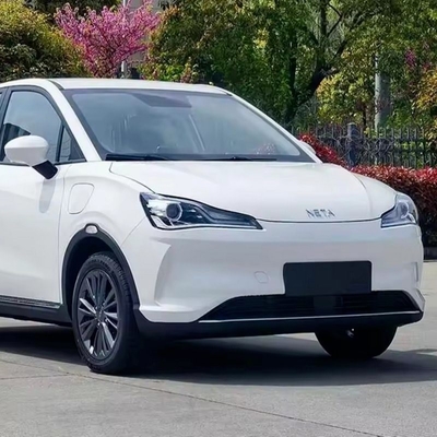 Volledig afgesloten rit auto Neta Aya Elektrische auto met after-sales service en verkoop van onderdelen