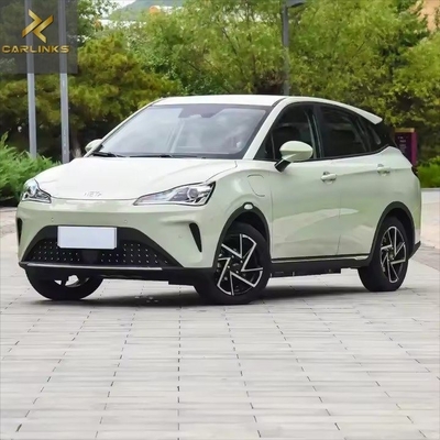 Langeafstand 318 km 401 km Neta Nezha Aya 2023 SUV met gesloten carrosserie type en meerdere kleuren