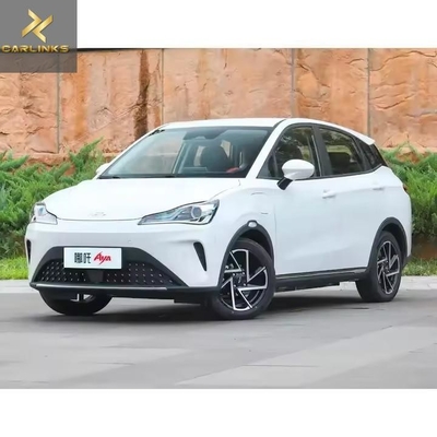 Langeafstand 318 km 401 km Neta Nezha Aya 2023 SUV met gesloten carrosserie type en meerdere kleuren