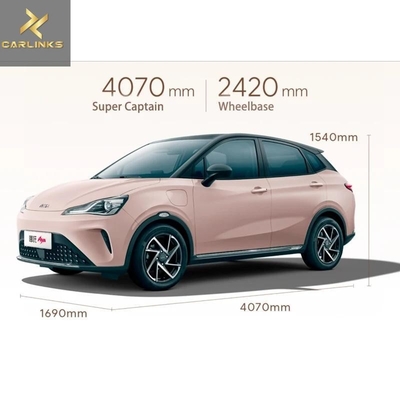 Langeafstand 318 km 401 km Neta Nezha Aya 2023 SUV met gesloten carrosserie type en meerdere kleuren