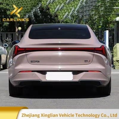 Nezha Aya 401 Lite De 5-zits SUV met een maximale snelheid van 101 km en 5 deuren in 2023