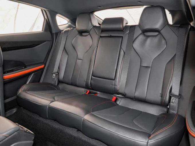 New Chang′ an Uni-V Intelligent Electric Idd 5 Seaters EV