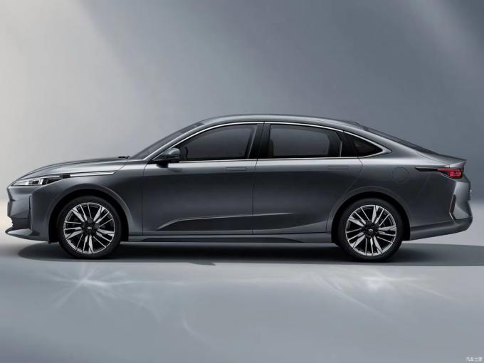 Chang′an Qiyuan A05 High Quality Good Price Hybrid Electric Vehicle 1.5L Compact Electric Sedan Chang′an Qiyuan A05